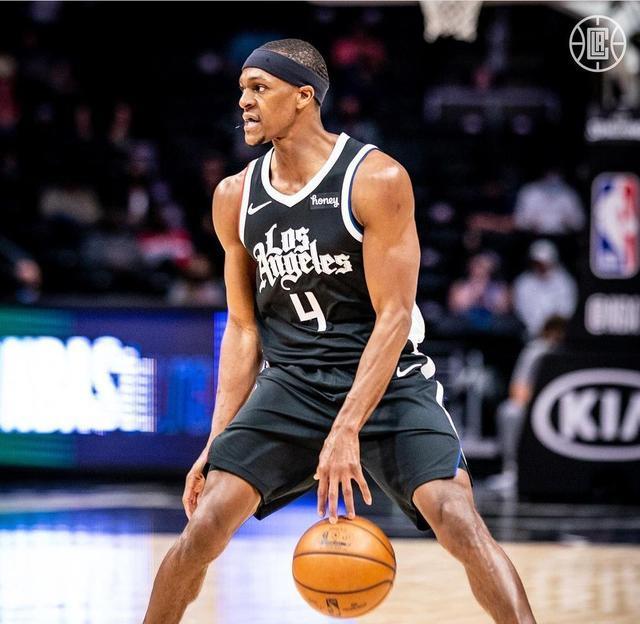 黑白体育-关于萨拉赫关键节点关键助攻，湖人带队取胜！的信息