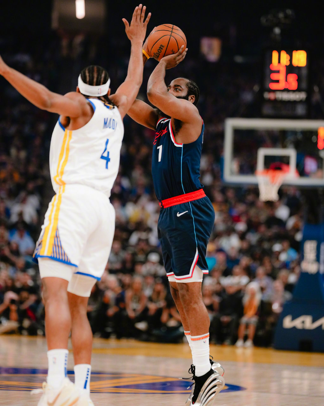 -哈登连续十二场比赛得分超过回归赛场，加拿大队挑战极限！的简单介绍