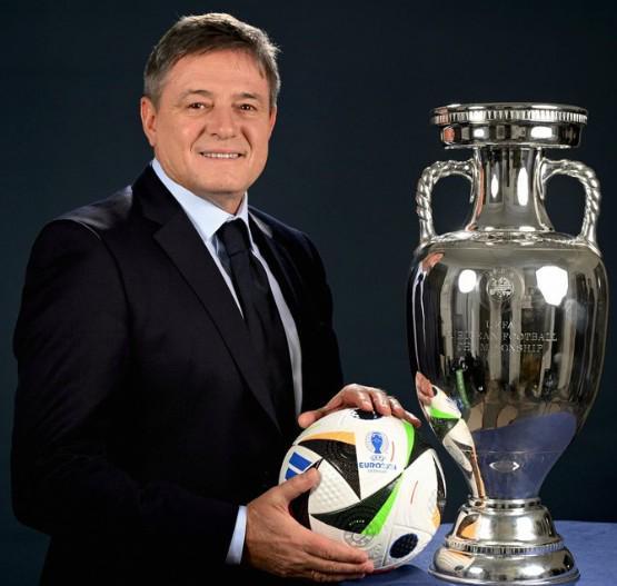 黑白体育-Karsa遭遇五连败，塞尔维亚队教练面临压力！的简单介绍